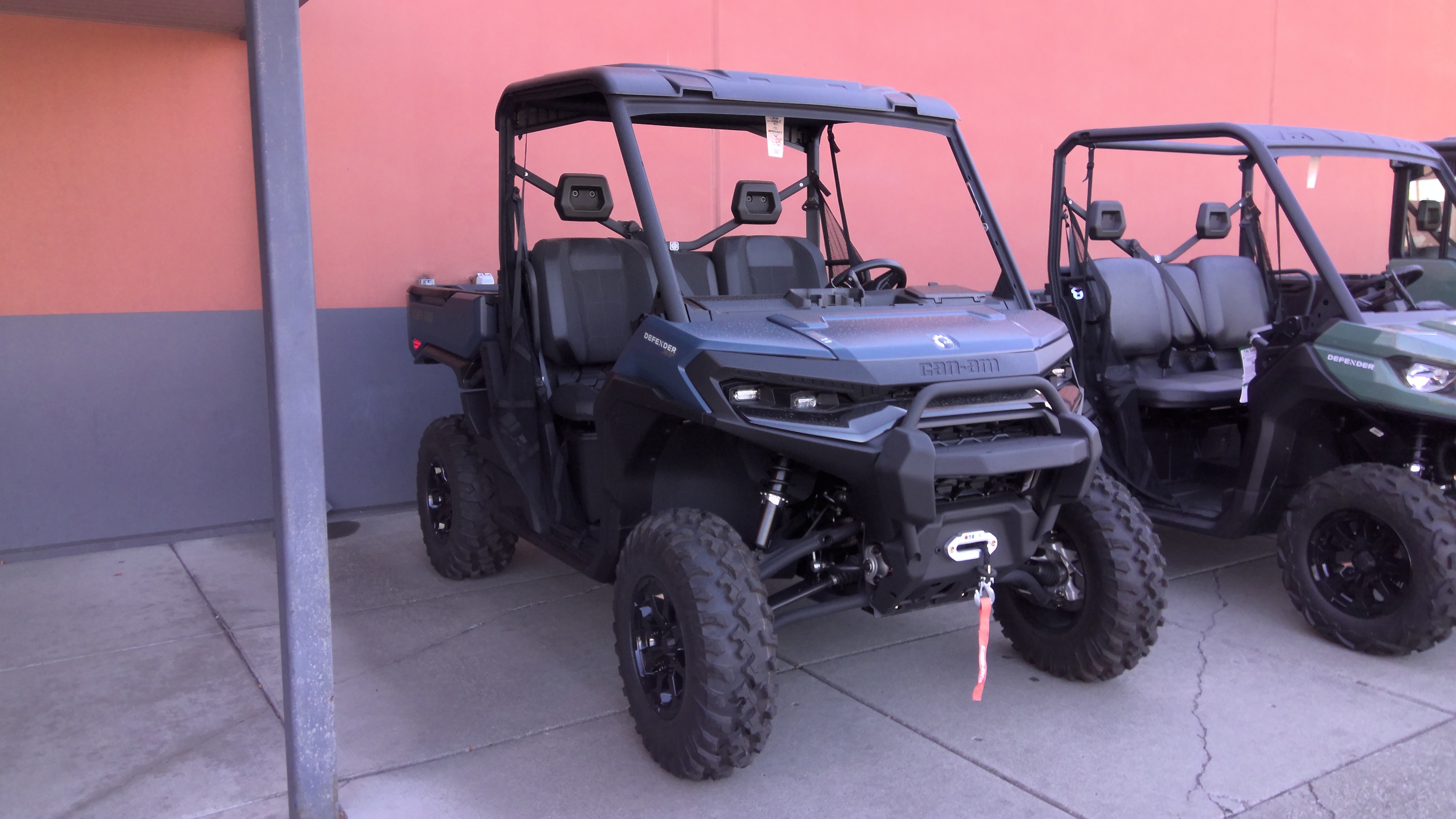 2026 Can-Am Defender XT HD11 Side x Side