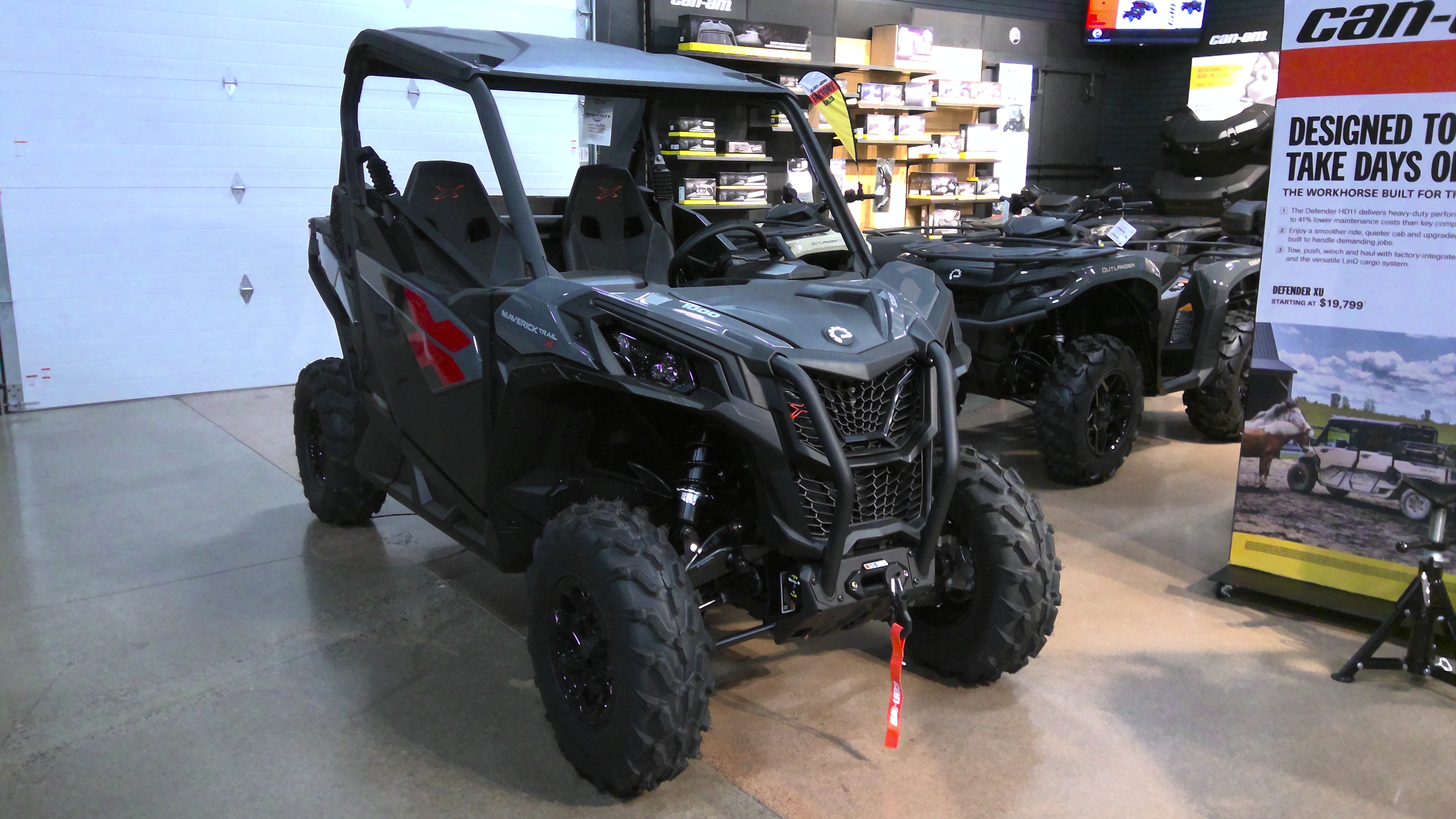2027 Can-Am Maverick Trail X 1000 Side x Side
