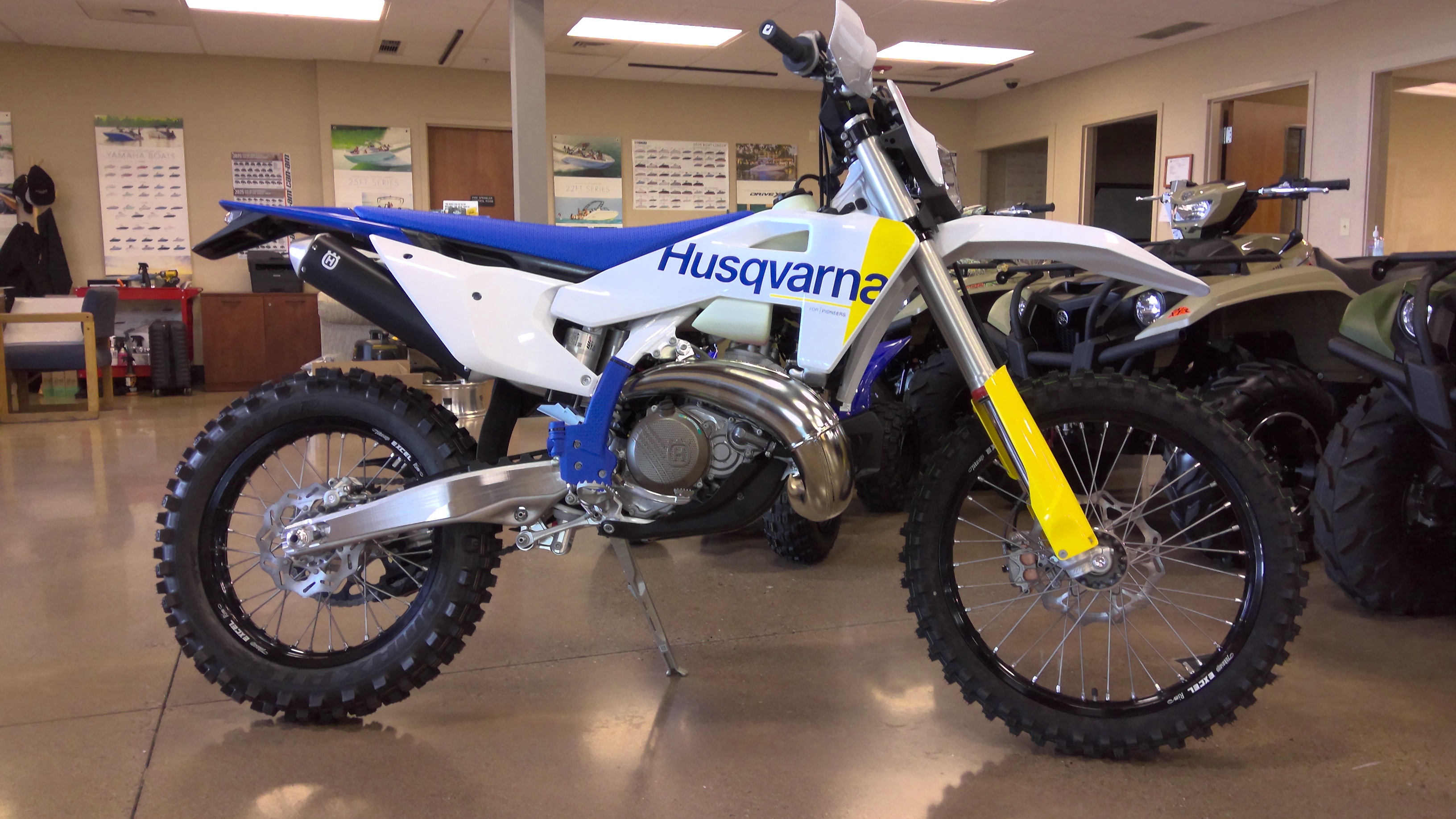 2027 Husqvarna TE 300 Motorcycle / Scooter